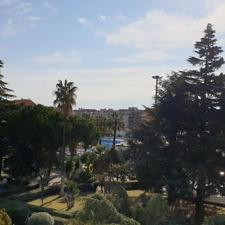 Condominio Ariazzurra S. Bart. San Bartolomeo al Mare Kültér fotó