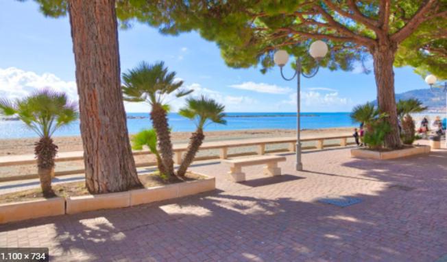Condominio Ariazzurra S. Bart. San Bartolomeo al Mare Kültér fotó
